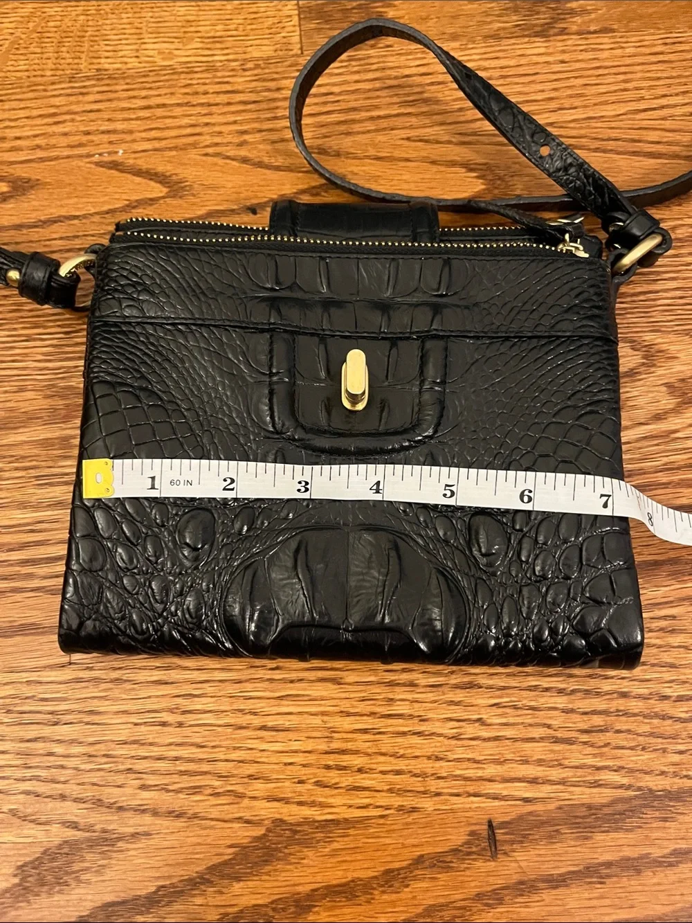 Brahmin Melbourne Black Mojito Croc Embossed Crossbody Bag Black with COA